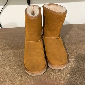 Koolaburra by Ugg boots size 7